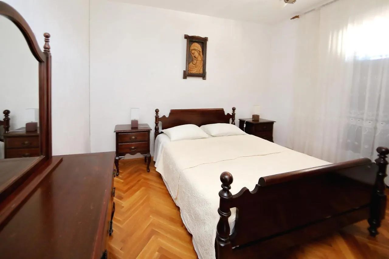 Gostinjska kuća Apartmani Bruno