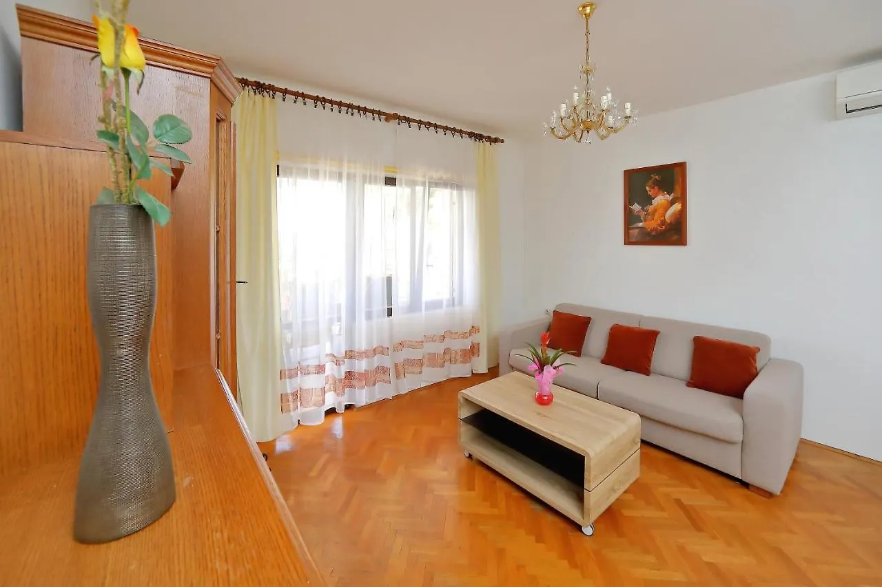 Apartmani Bruno Gostinjska kuća