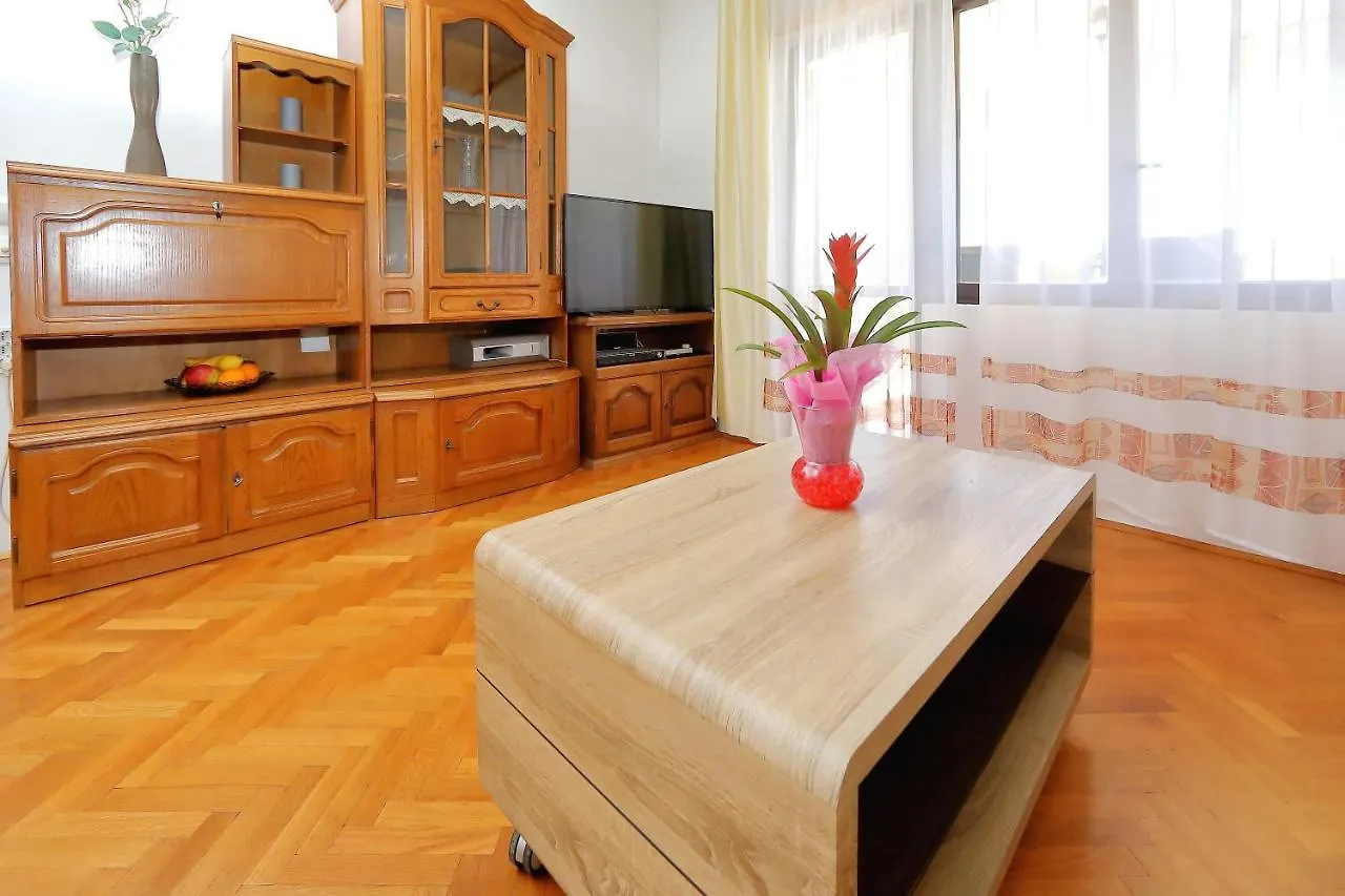 Gostinjska kuća Apartmani Bruno