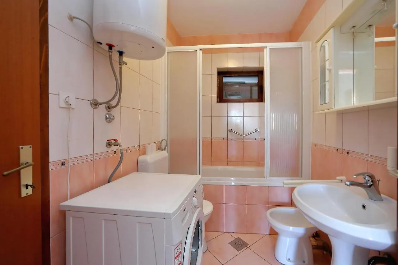 Gostinjska kuća Apartmani Bruno Croatia
